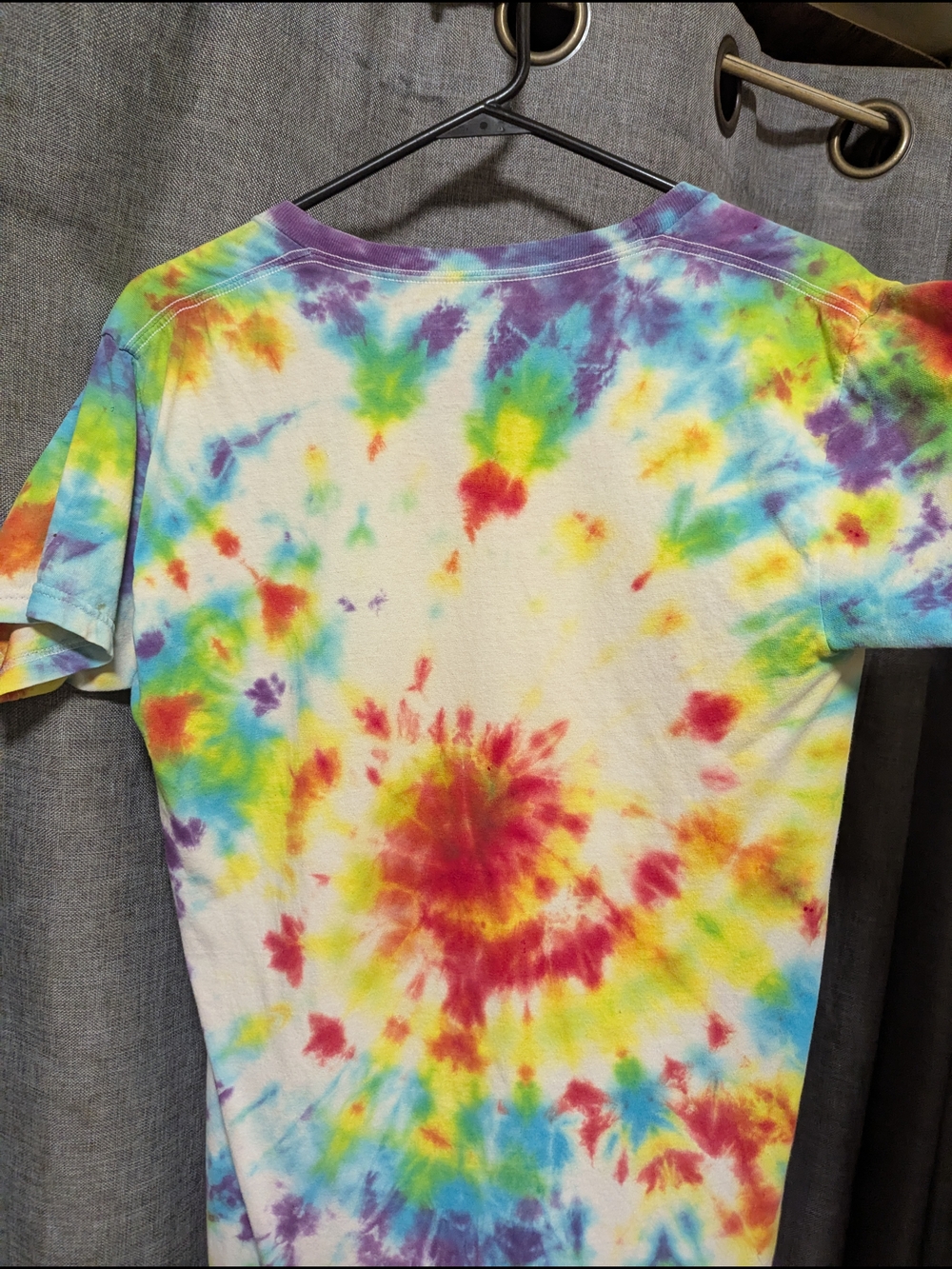 Cowgirls Ride Better Tie-Dye V-Neck Tee - Multicolor Vintage 70s Glitter - Picture 7 of 7